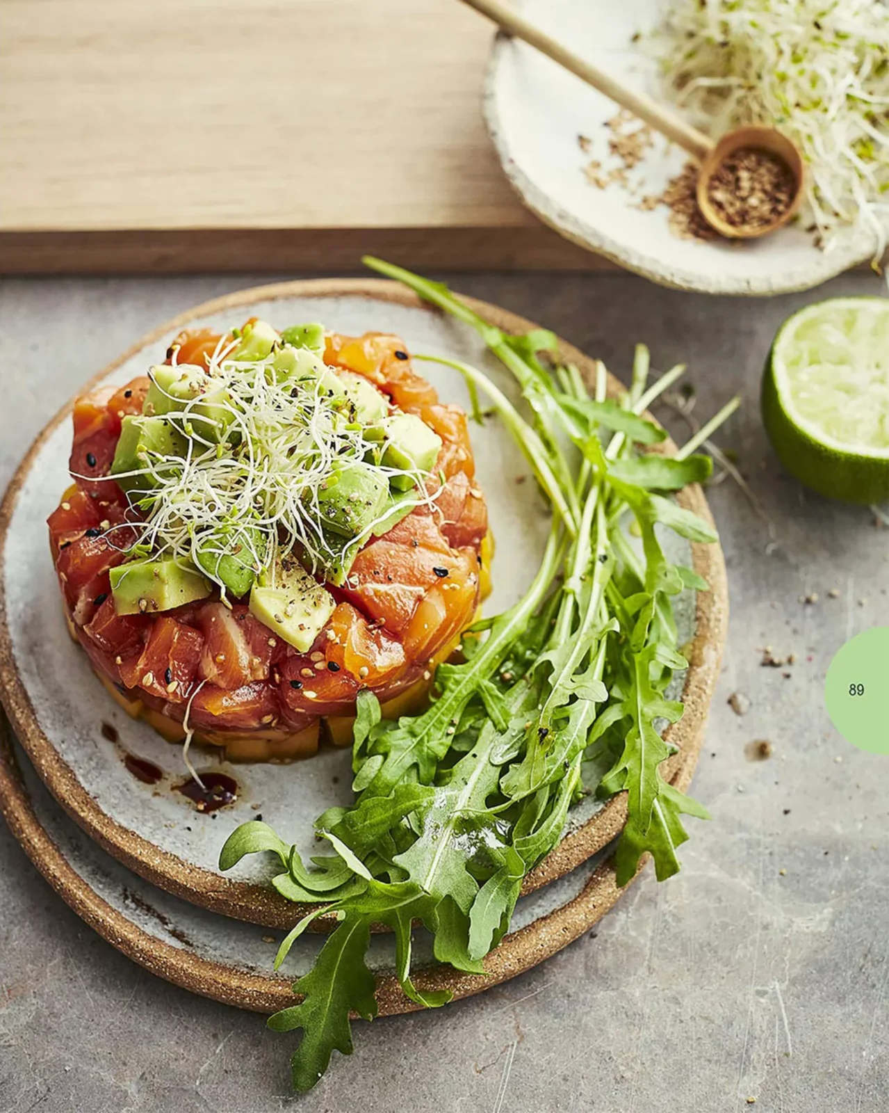Tartare De Saumon, Mangue Et Avocat