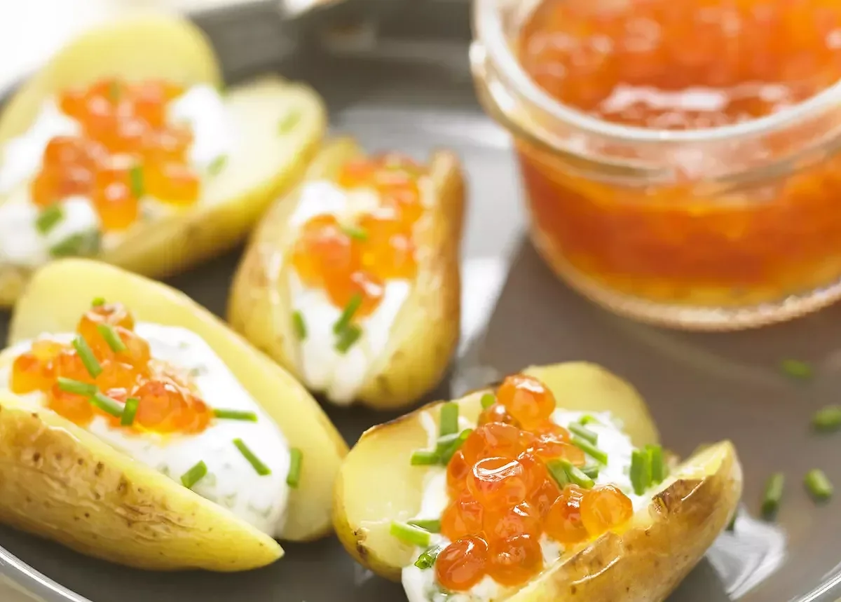 Pommes De Terre Primeur Aux Œufs De Saumon