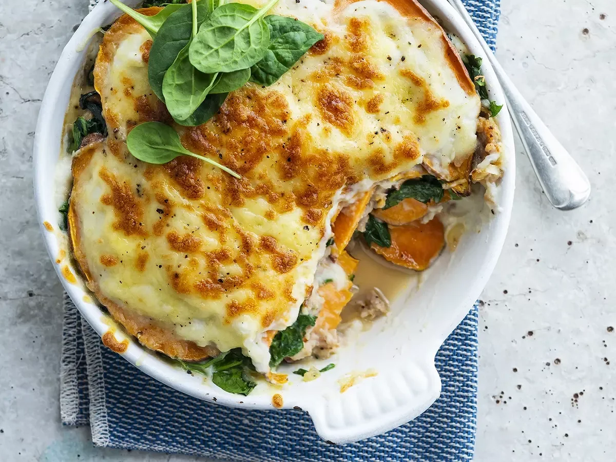 Lasagne Aux Épinards Et À La Patate Douce, Sauce Au Chou-Fleur